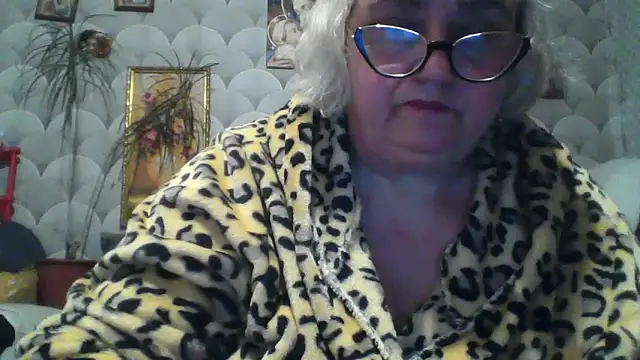 MarinaFarina53's Webcam Show