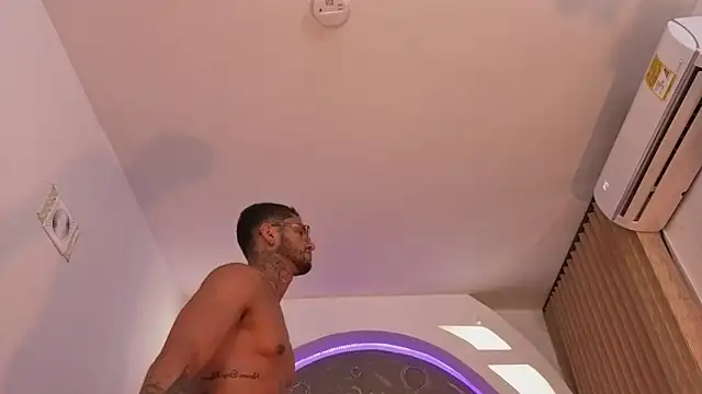 Alanrodgers 라이브 XXX 채팅