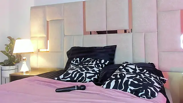 Laura_Dicardy Live Chatraum