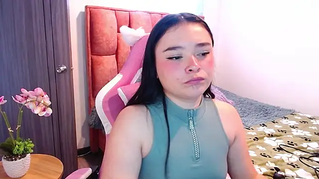Chat +18 de Nahia_Brm ao vivo