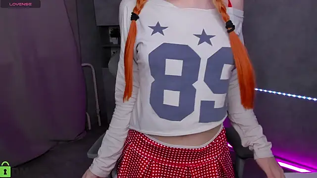 Онлайн чат XXX Emma_Dusk