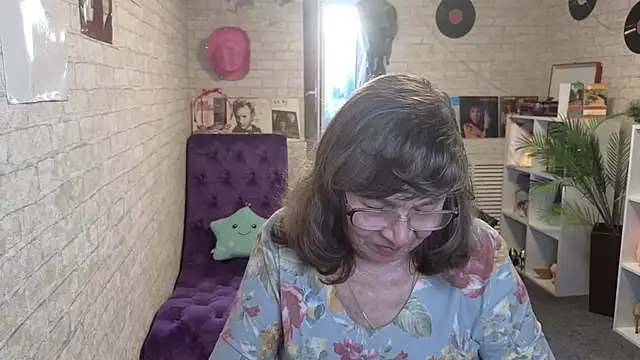 Betty_Brick's Live XXX Chat