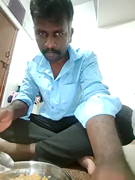 Paramkeerthiのウェブカメラショー