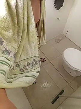 LuccaGonzalez's Webcam Show