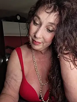 GypsyEsmeralda's Live XXX Chat