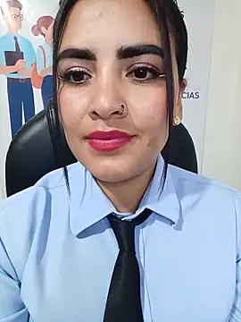 Chat XXX en directo de MAYE__13