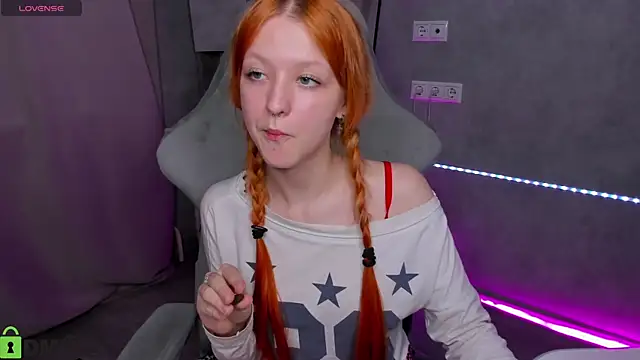 Czat XXX na żywo – Emma_Dusk