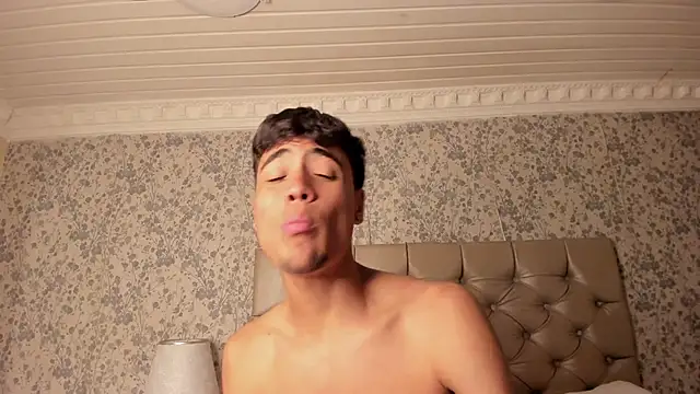 DannTaylor Live XXX-chat