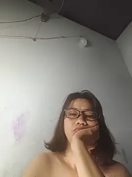 missthree Live Chatraum