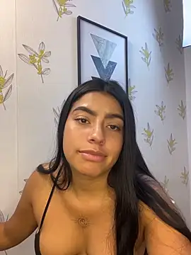 Laia_white's Live XXX Chat