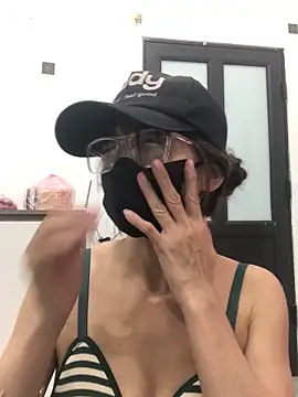 Writhing_Firstのライブチャットルーム