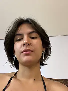 freyaa__1: απευθείας συνομιλία ΧΧΧ