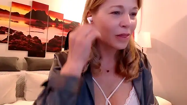 love-bionda Live XXX Chat