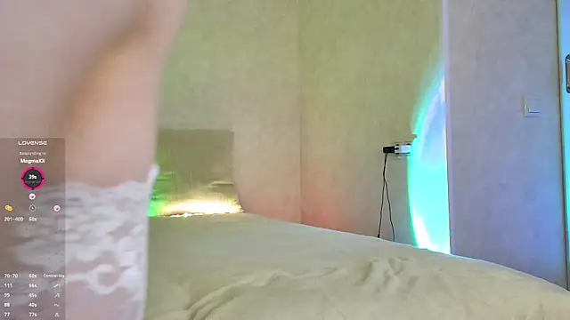 Roseaan Live XXX chat