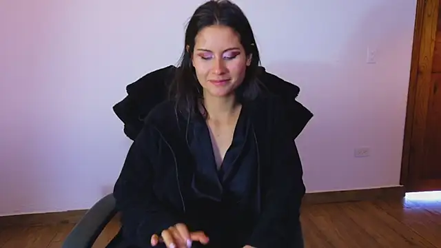 alanis_22's Live XXX Chat