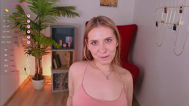 Онлайн чат XXX Emilicious