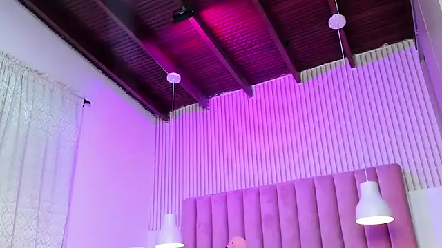 ScarlettDreamss7's Live XXX Chat