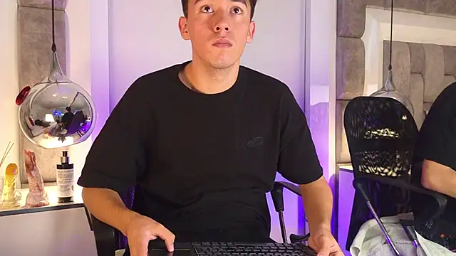 XXX chat uživo modela Austin_Reedss
