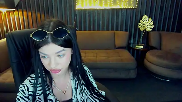Mia__Mia_ – Kamerová šou