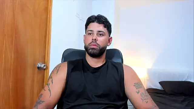 Show Webcam de Justyn_Torres