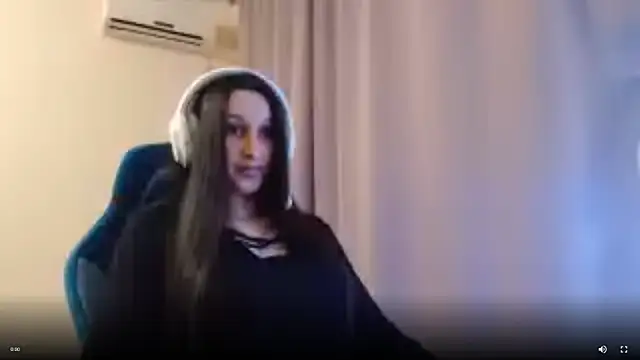 Webkamerová show DiggingEidos