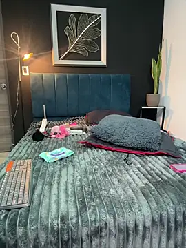 Онлайн чат XXX valentina_herrrera