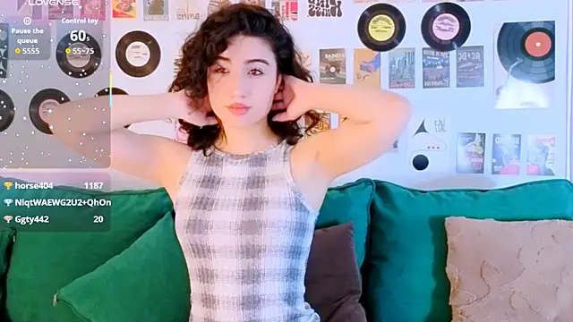 Maya_RogerssのライブXXXチャット