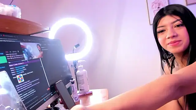 emilydolly_ – Naživo chatovacia miestnosť