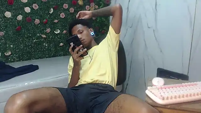 ManSantn Live XXX chat
