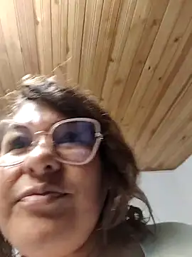 Sala de chat ao vivo de AlexxiaaMat