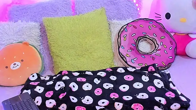 LillyCandy Adlı Modelin Canlı XXX Sohbeti