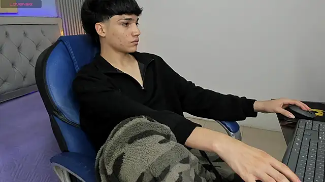 SamBlack_'s Webcam Show