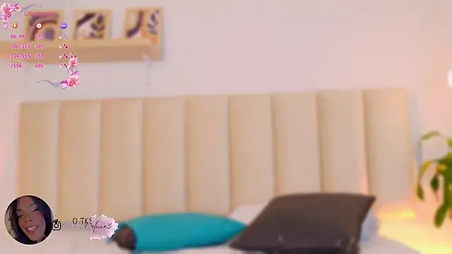 Emely_Deluxeのウェブカメラショー