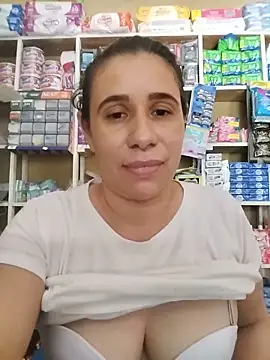 MIA-LARIOS Live XXX-chat
