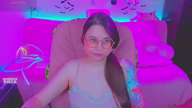 Lolisuccub's Live XXX Chat