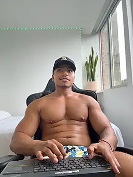 XXX chat uživo modela XavierColeman