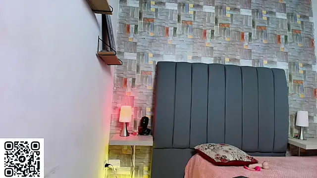 whitney_brown_ Adlı Modelin Canlı XXX Sohbeti