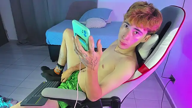 Show modela justin_blake na web-kameri
