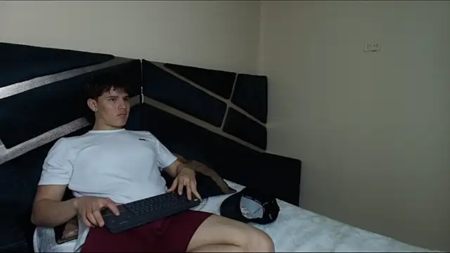 SEXYBOY_VC: онлайн-секс-чат