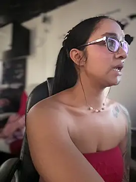 Phòng Chat Trực Tiếp Isabella-Teen