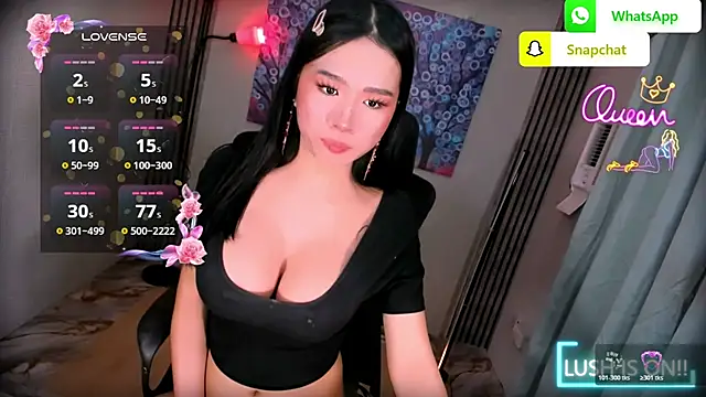 xBigSurpriseLorainex Pertunjukan Webcam