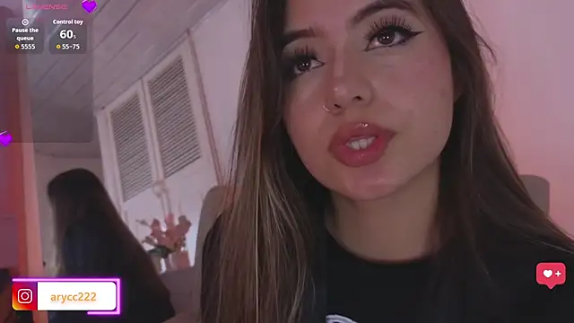Chatroom XXX en direct de arycooper_