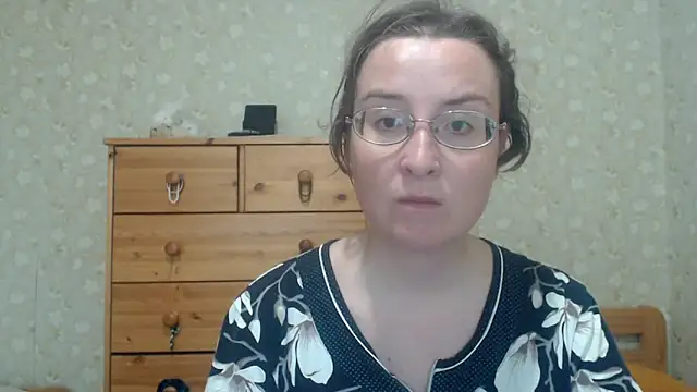 Chat +18 de Smart_Rose ao vivo
