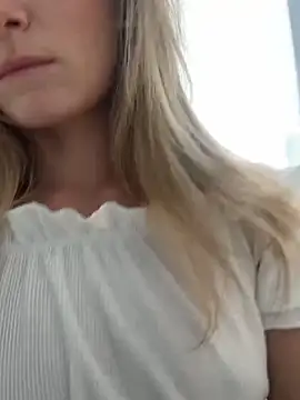 bella__roseのライブXXXチャット