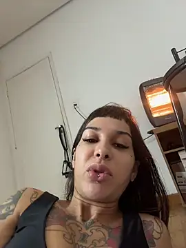 XXX chat uživo modela Nikatsu