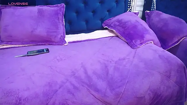 Chatroom XXX en direct de SalmaTits