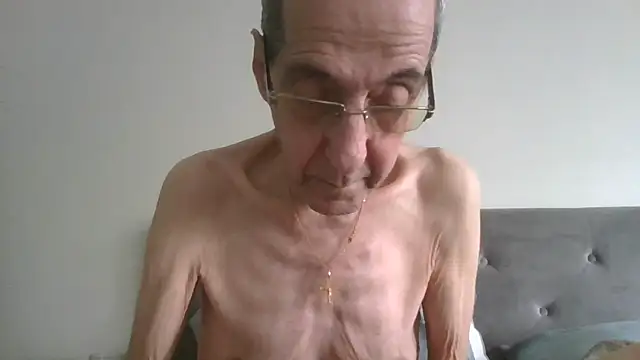 whitemilk4u's Webcam Show