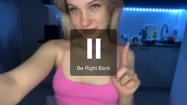 Živý XXX chat BlondeDoes