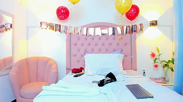 Paulynavera's Live XXX Chat