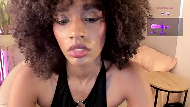 Fyre_divine's Live XXX Chat